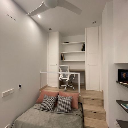 Apartmán Casa De Huespedes Almirante Madrid Exteriér fotografie